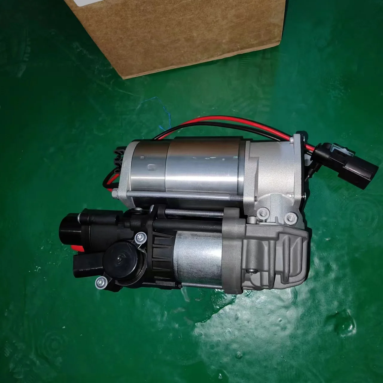 Air Suspension Compressor for BMW 7 Series G11 G12 Air Compressor Pump 37206861882 37206884682 37206886722 OEM Standard 6861882