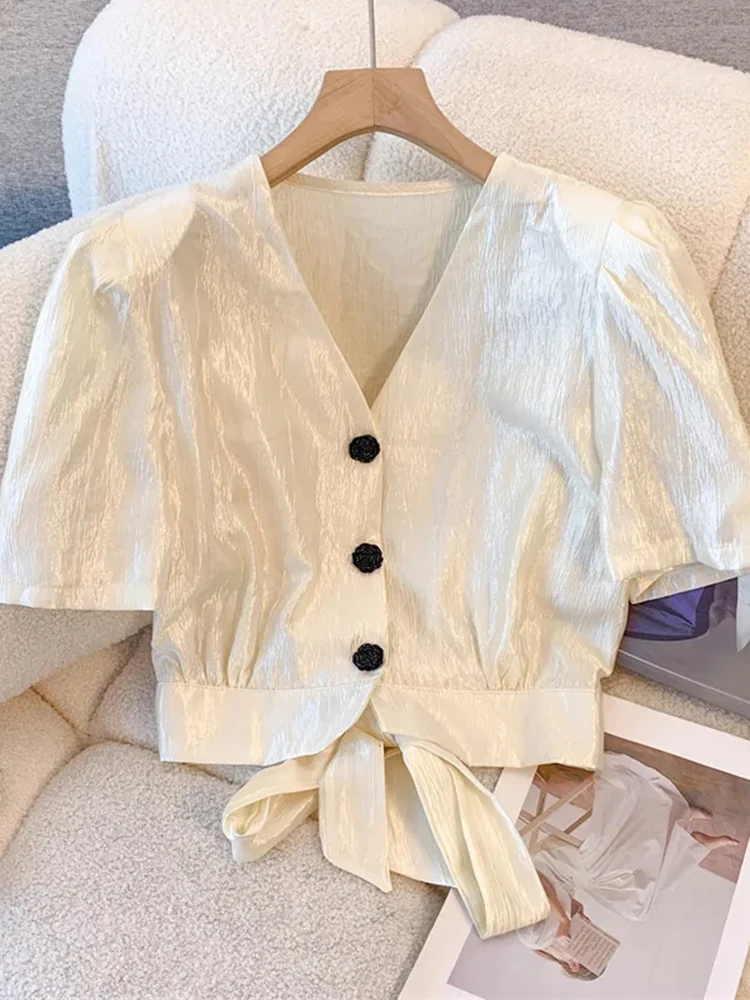 

Укороченная сексуальная тонкая атласная рубашка женская винтажная блузка с бантом на спине на шнуровке с пышными рукавами корейская мода с v-образным вырезом элегантные короткие топы