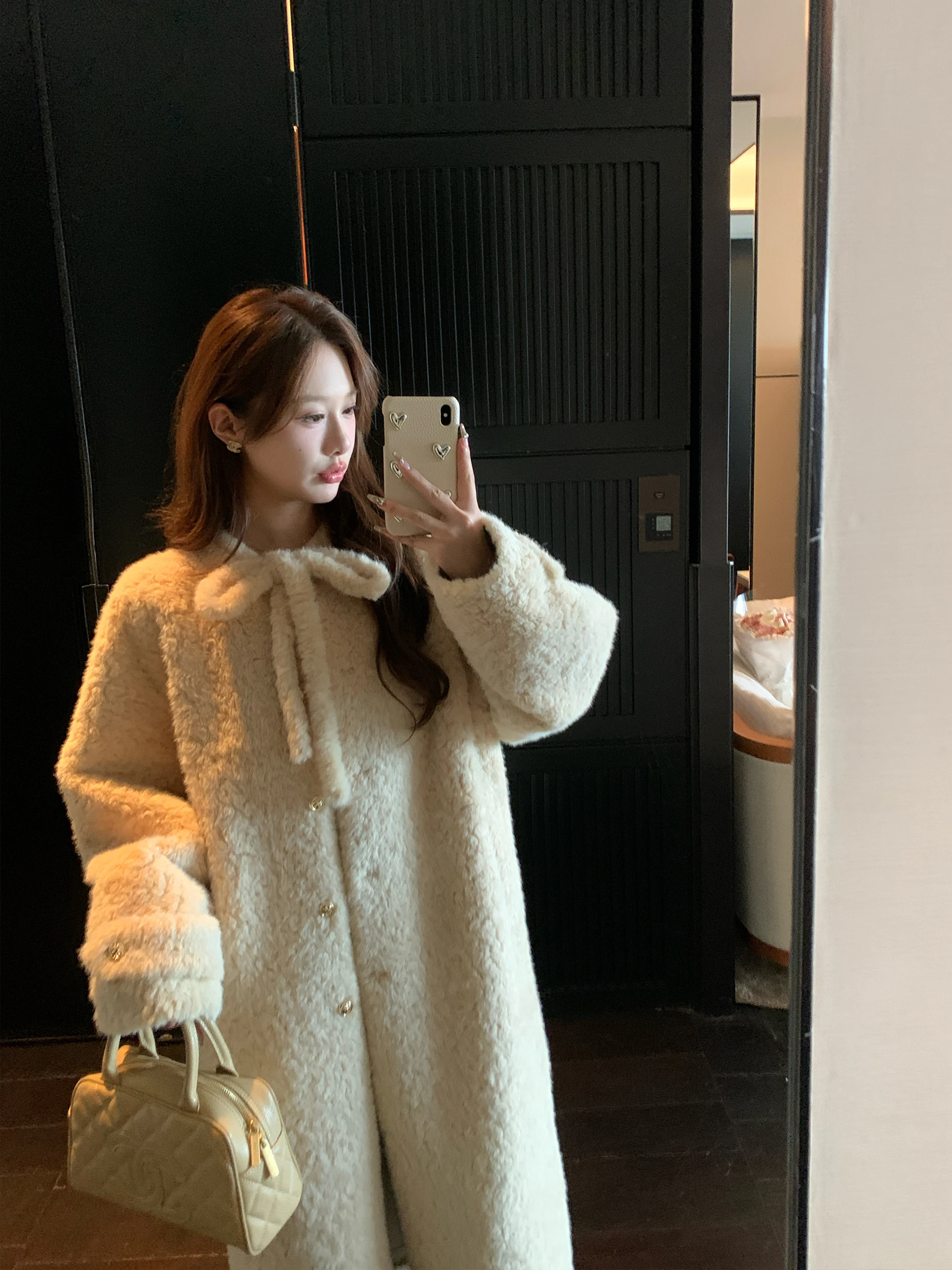 

Ladies Long eepskin Coat with Belt Soft Plu Warm Commute Sle Polyester Fiber round Ne Button Decoration Knot