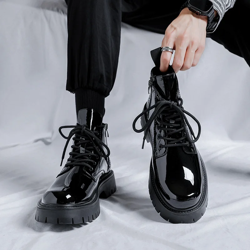 Homens de luxo moda plataforma botas sapatos de couro patente festa vestido de baile preto na moda cowboy tornozelo bota bonito curto botas masculino