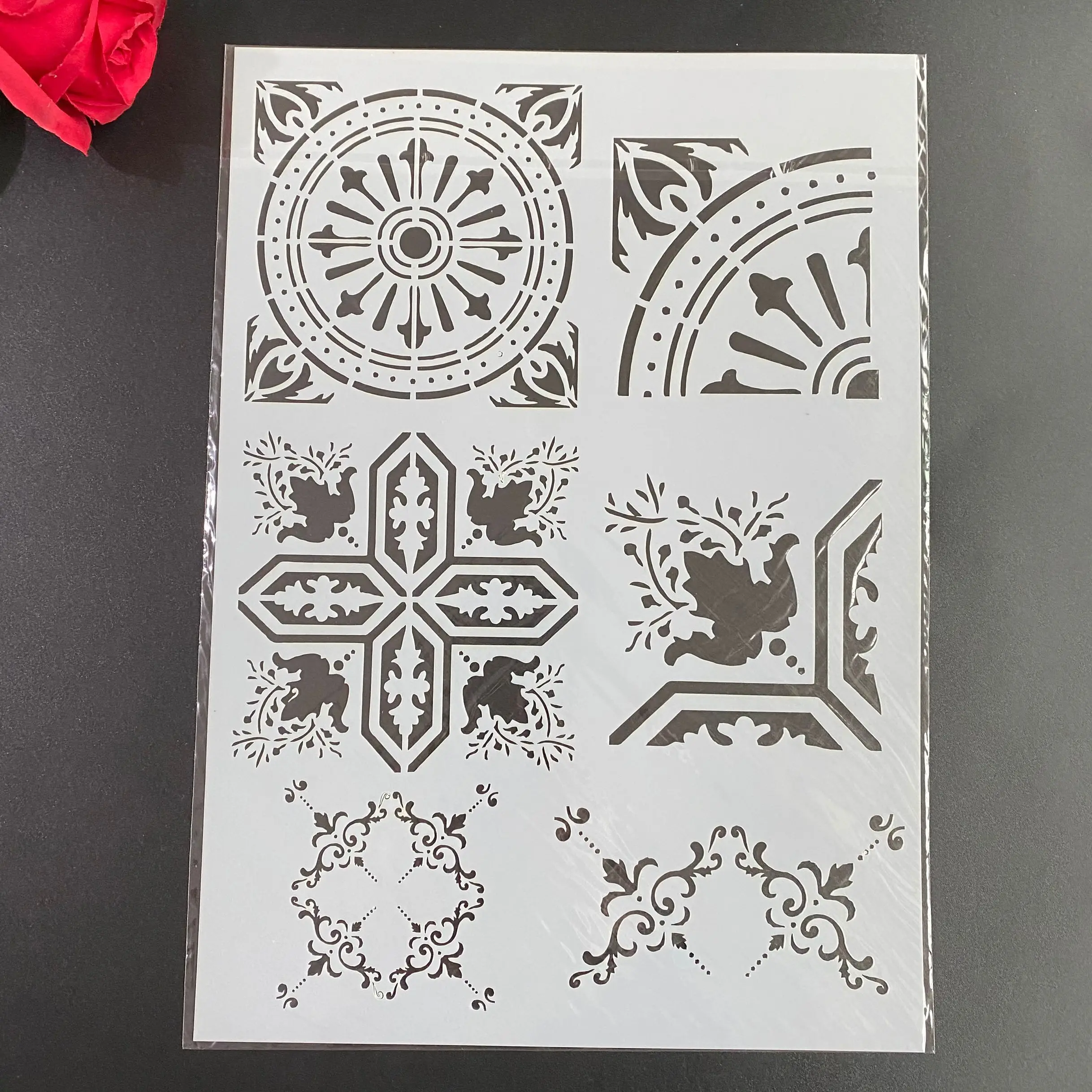 

DIY Stencils Wall Painting Scrapbook Coloring Embossing Album Decorative Paper Card Template 29 * 21cm Compass shape lace