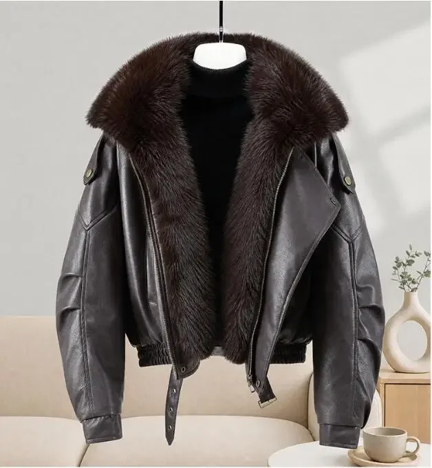 2026 High-quality Leather Jacket New Women's PU Black Leather Coat Winter Fur Collor Short Puffer Parkas Fur Outwear