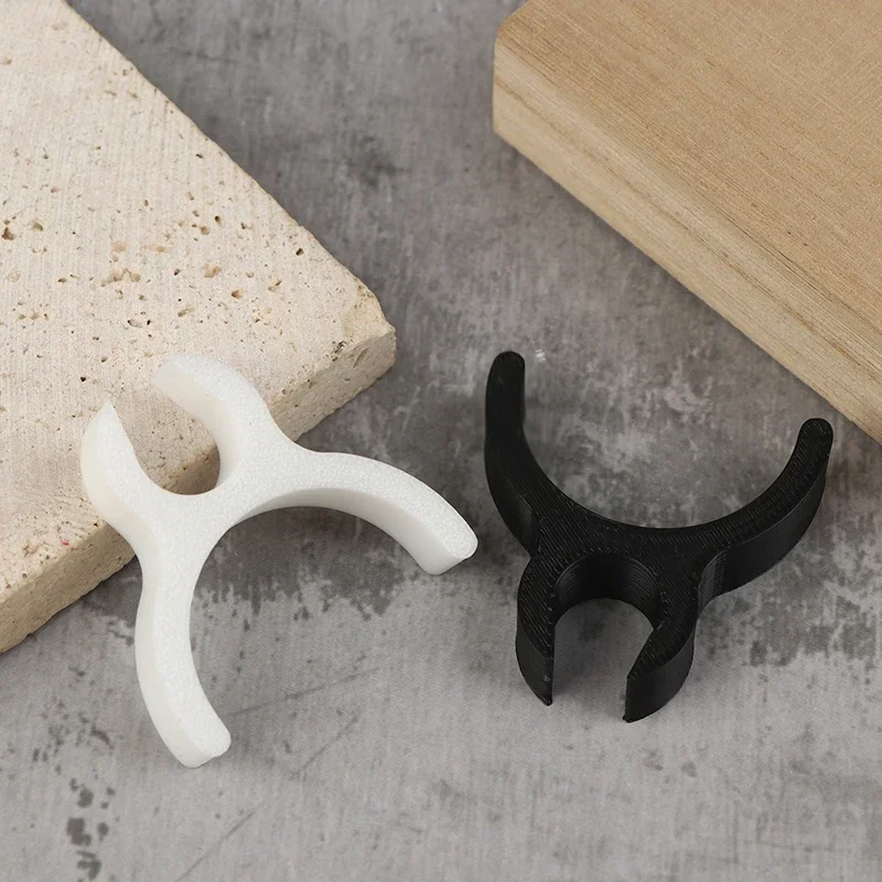 

Car Windshield Wiper Anti Freeze Bracket Wiper Snow Defence Protective Rack Winter Anti Slip Wiper Clip Car Accessories