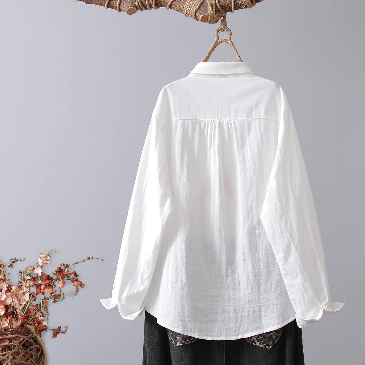 Camicetta bianca in filato di cotone da donna top a maniche lunghe colletto alla coreana camicie ricamate camicette di lusso da donna eleganti top bianco vintage