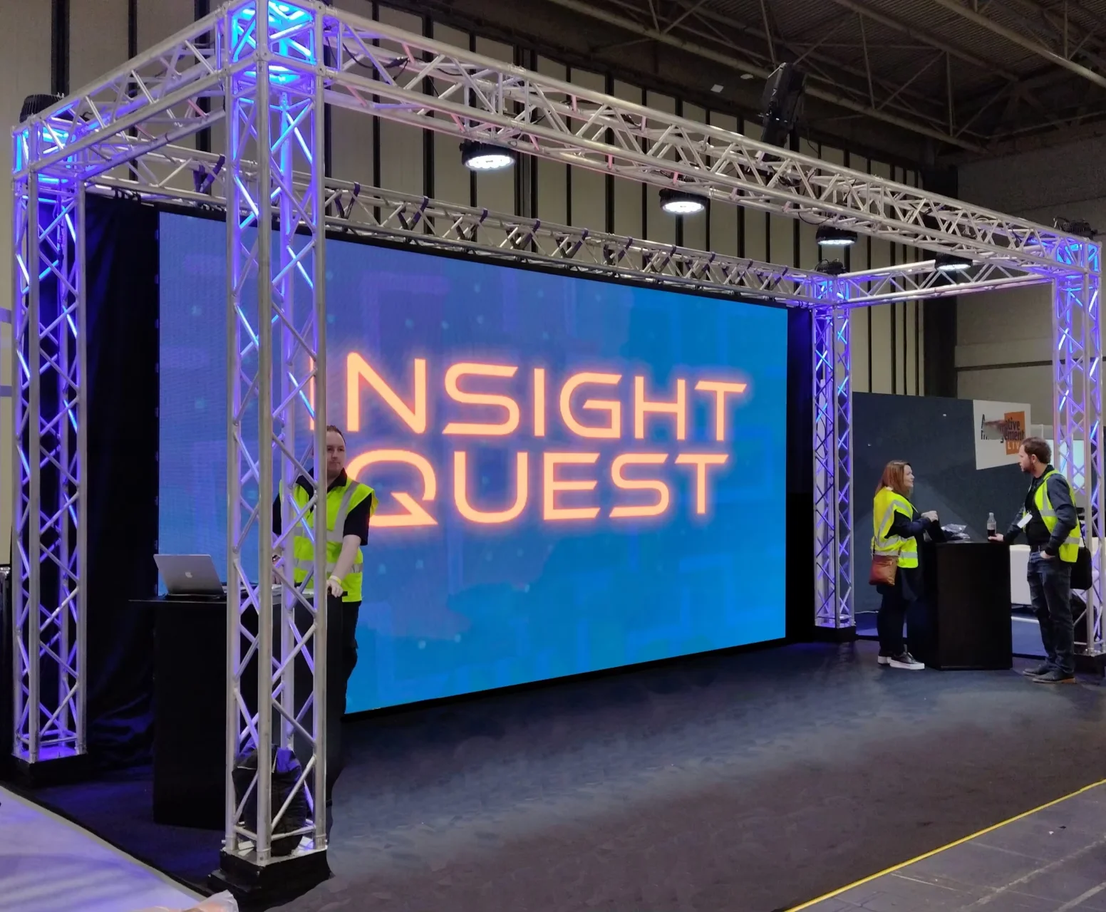 P3.91mm Indoor LED Display Panel-5000cd Brightness HDR10+ Quick Lock Rental for Event Concerts & Stage Backgrounds