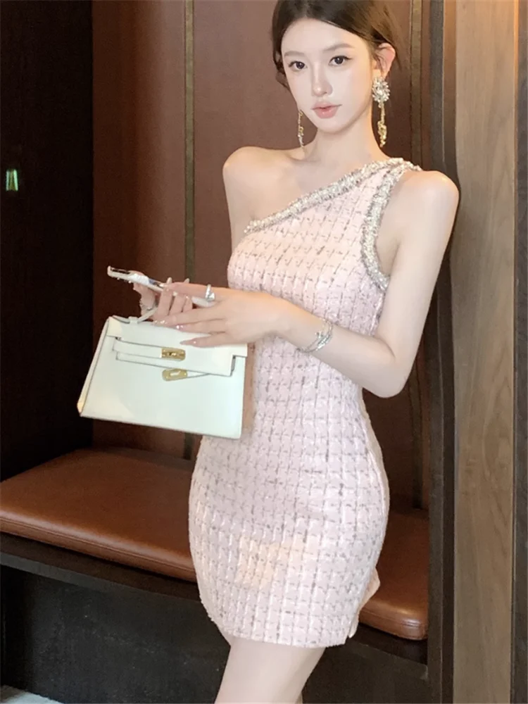 مثير واحد الكتف قصيرة الوردي Bodycon فستان الحفلات الصيف شيك غير النظامية أكمام قلم رصاص فستان قصير فتاة ساخنة تويد تنورة ضيقة