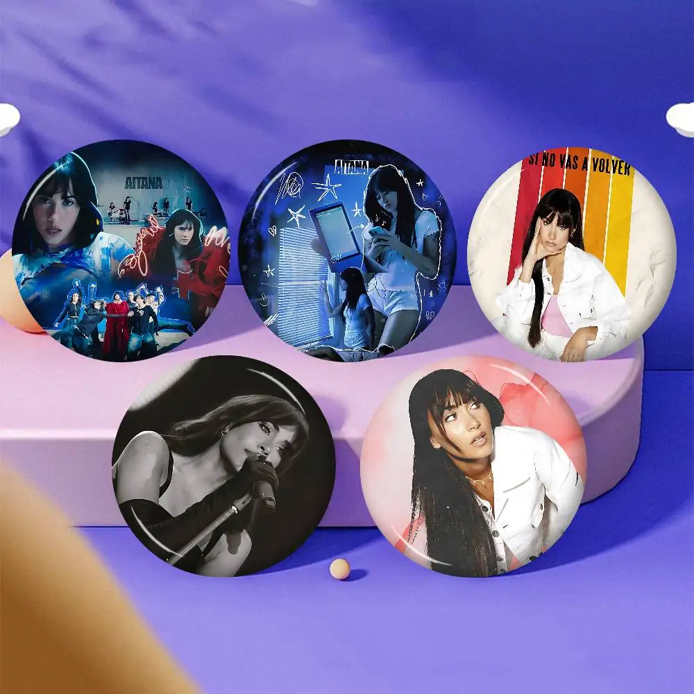 شعبية المغني A-AitanaS O-Ocana الإبداعية دبابيس مضحك وجه مبتسم جولة المفاجئة في بروش شارة ظهره قبعة مجوهرات هدايا #1