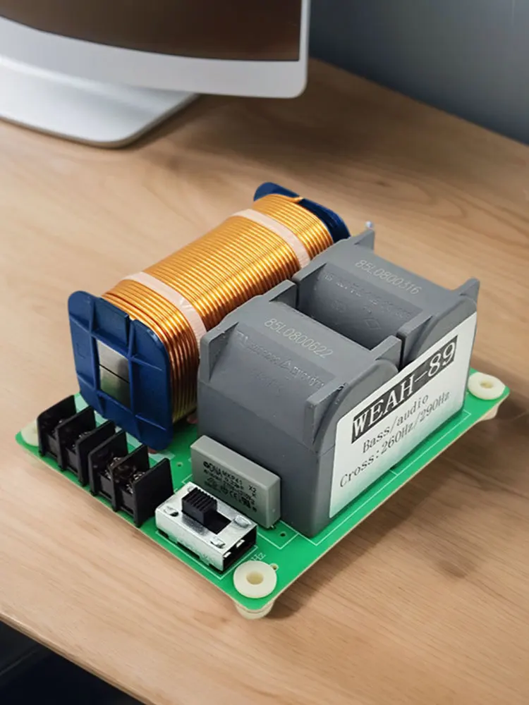 Bass Frequency Distributor Pure Bass Subwoofer Crossover Crossover Frequency Distributor Divider for Home Theater Car Speakers