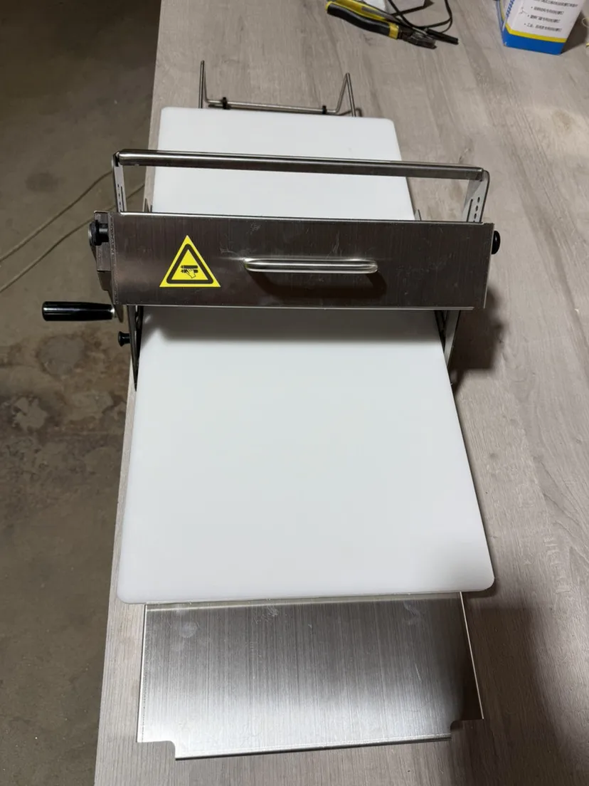 Mini Tabletop Manual Dough Sheeter for Pizza/Bread/Croissant/Fondant/Pastry for Commercial&Homeuse