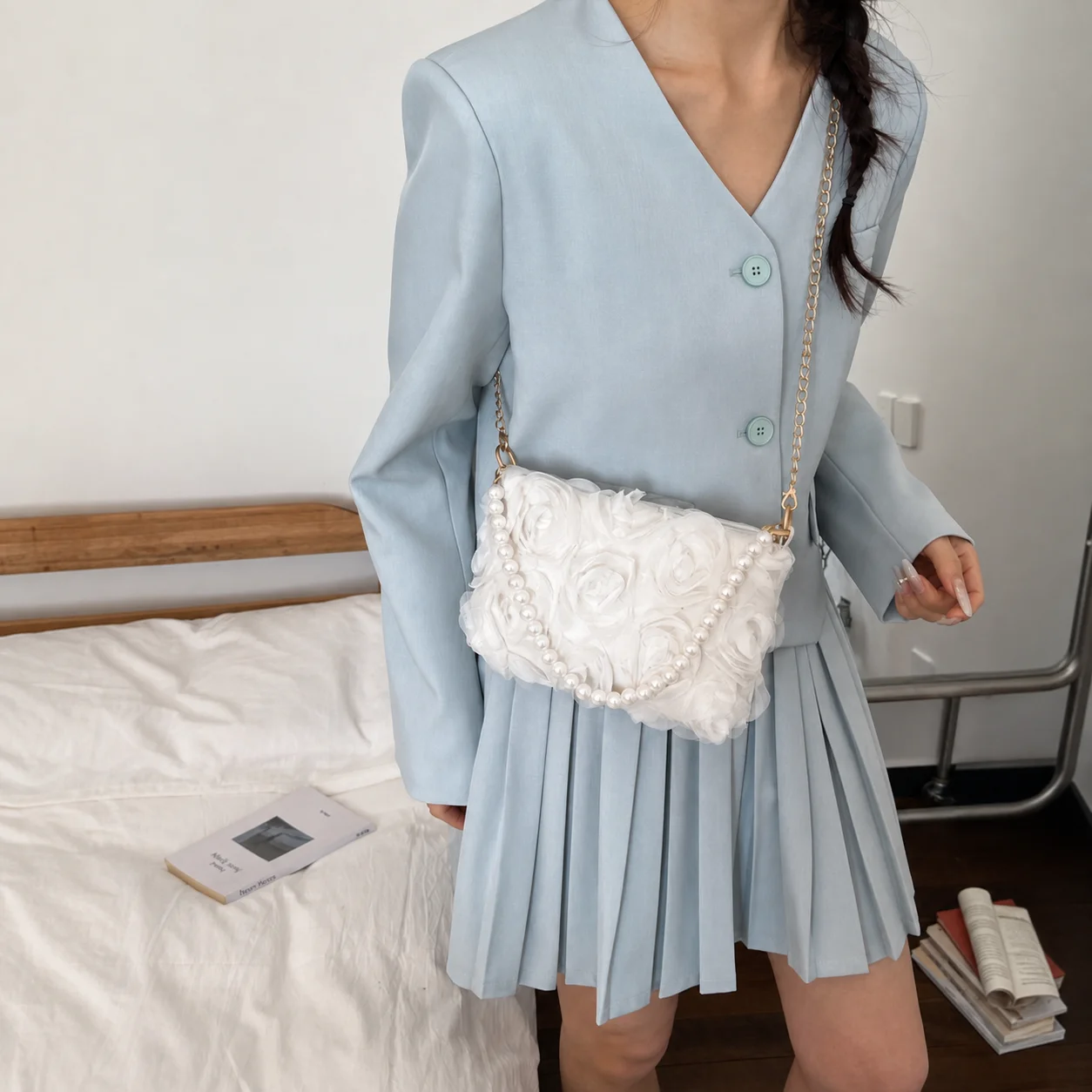 Women's 3D Floral Lace Mesh Handbag Pearl Handle Adjustable Chain Shoulder Crossbody Bag for Daily Evening Use