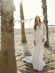 Gypsy Beach Boho Tassel Wedding Dresses 2024 V Neck Bell Sleeve Backless Hollow Out Lace Bridal Gown