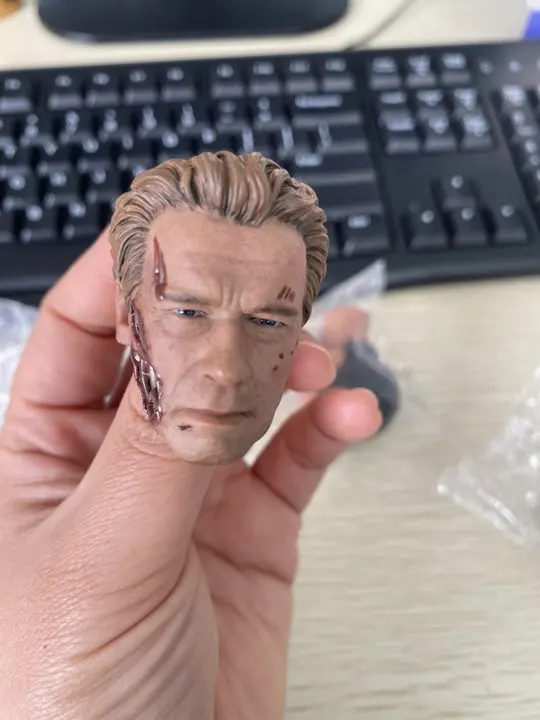 iN STOCK 1/6 Scale T800 Terminator Yong Arnold Schwarzenegger T800 Battle Damaged Head Sculpt Model For 12\