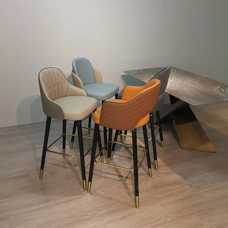 Schmiedeeiserner Empfangs-Barstuhl, leichter, luxuriöser Hochstuhl mit Rückenlehne aus Leder