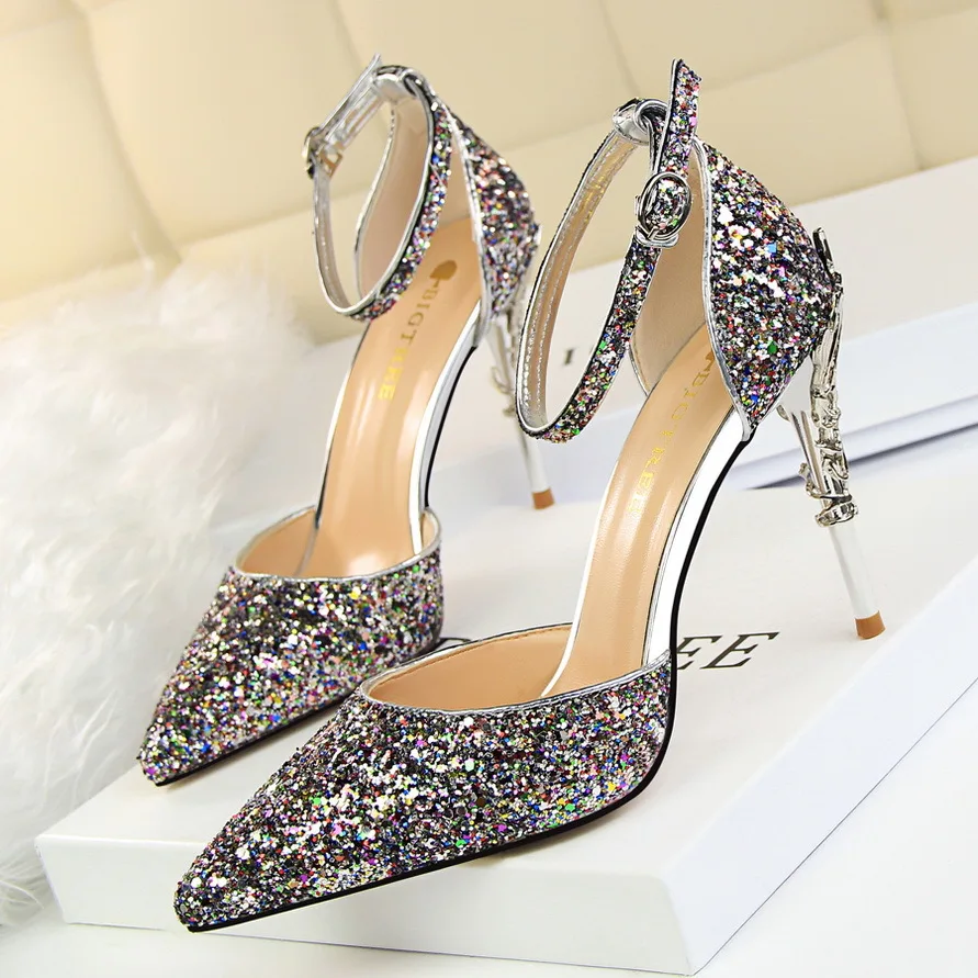 

Korean Version Shiny Rhinestones New Woman Pumps Sequins Shoes Fashion Gold Sliver Stiletto Heels Hollow Wedding Sweet 283-5