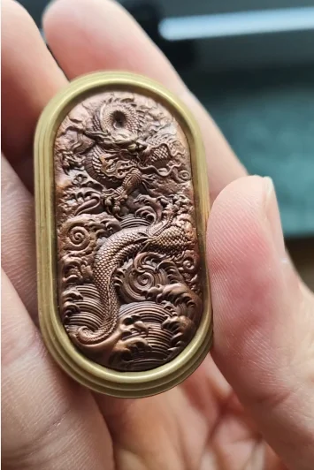 

Leyang brass version grip without K push card EDC stress relief toy