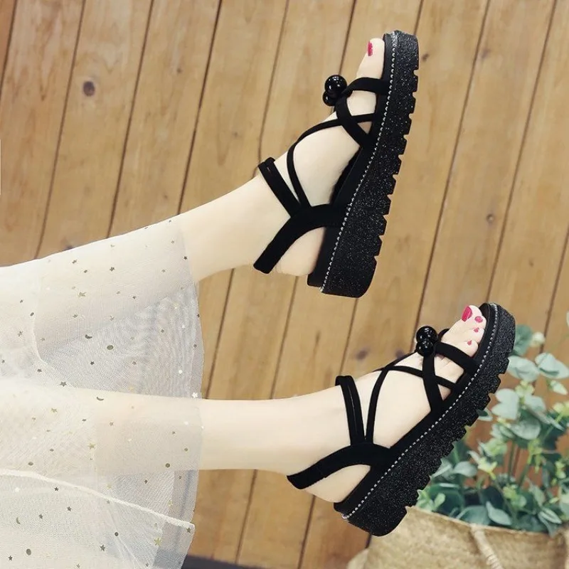 Sandals for Women Strappy Green Woman Shoes Platform No Heel Office Work Flat Rubber Wholesale 2024 Luxury Korea Summer Offers F