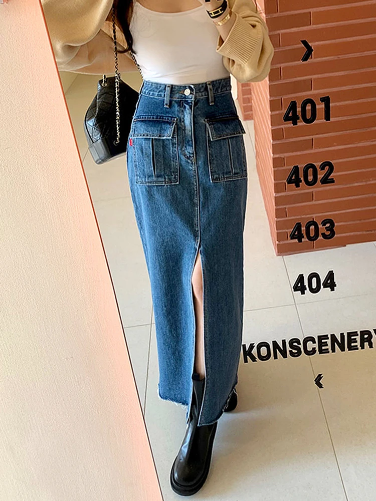 Chic Autumnal High-Waisted Long Denim  Skirt with Double Pockets in Hong Kong Style for Young Women Slimming Effect
