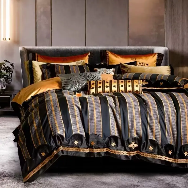 

Wholesale Luxury King Size 4-Piece Bedding Set Duvet Cover Bed Sheet Pillowcase-Cotton Filled
