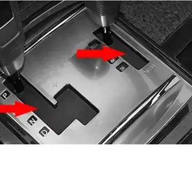 

2PCS Gear Shift Panel Dust Cover Shift Lever Panel Trim Strip Rubber For Mitsubishi Pajero Montero V93 V97 V98 8015A066 8015A065