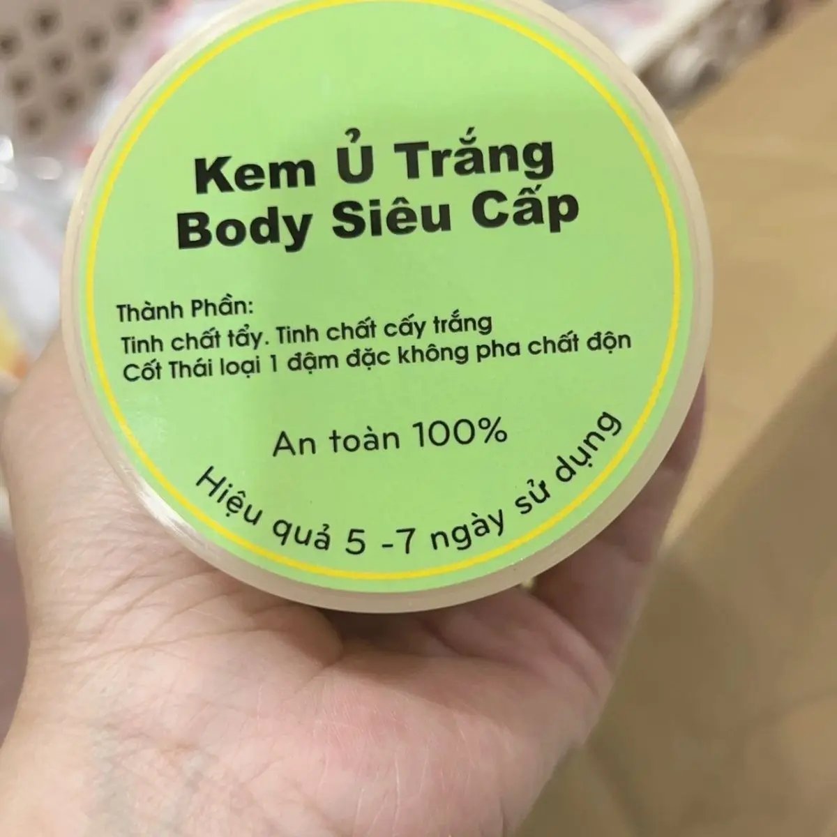 250 g Kem Body Ct Thai RDiyahau Vàng Np Hng 200 gramos Trng Mn da, chng lão hóa, danyang m da