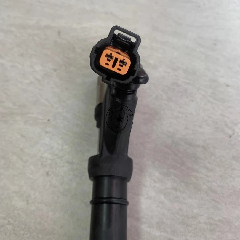 Hot saleImported Hino 700 truck tractor E13C fuel injector assembly 095000-5226 23670-E0341