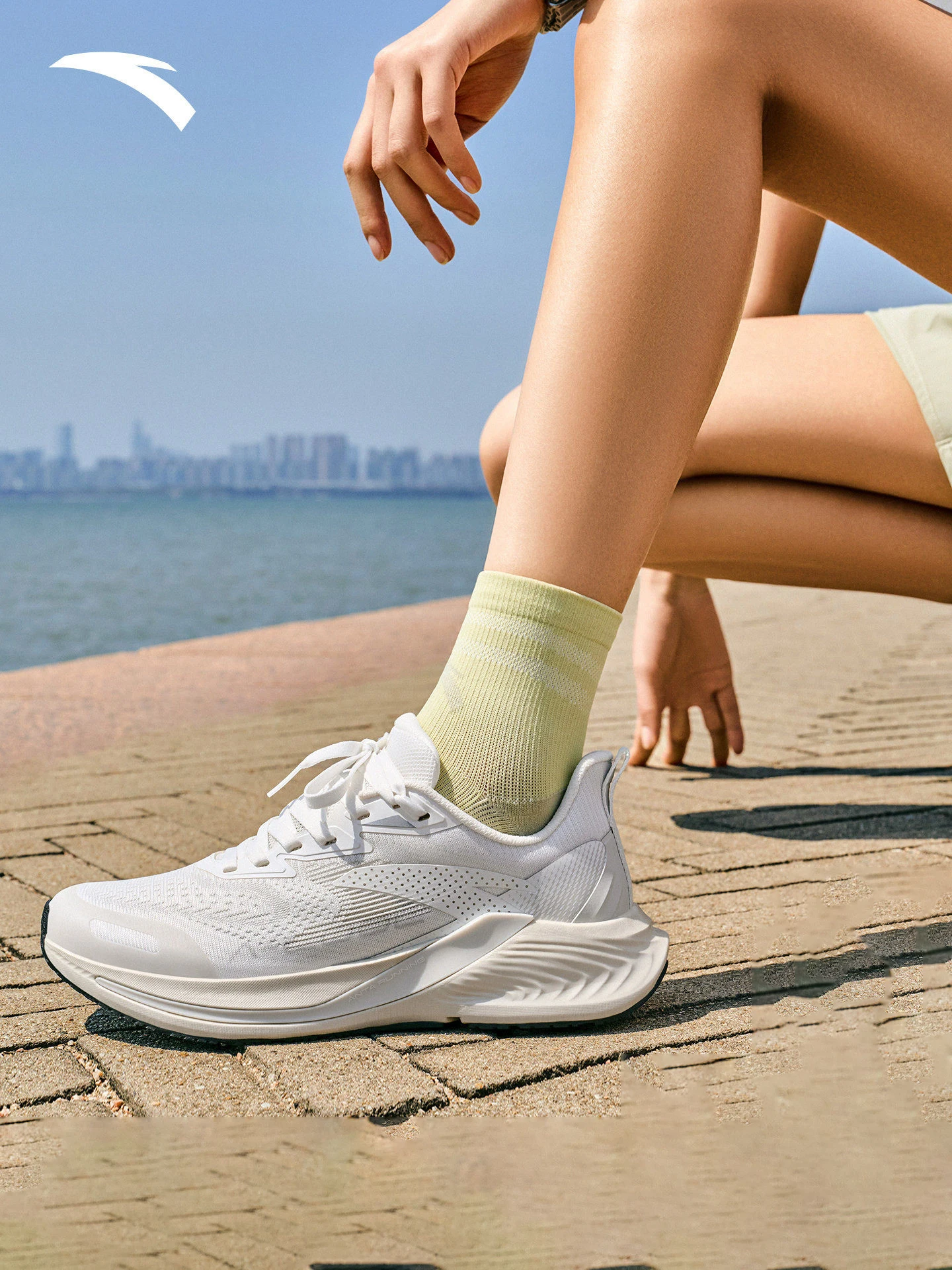 ANTA Men's and women's breathable mesh running shoes, new summer style, lightweight, aerobic jogging, comfortable sports shoes