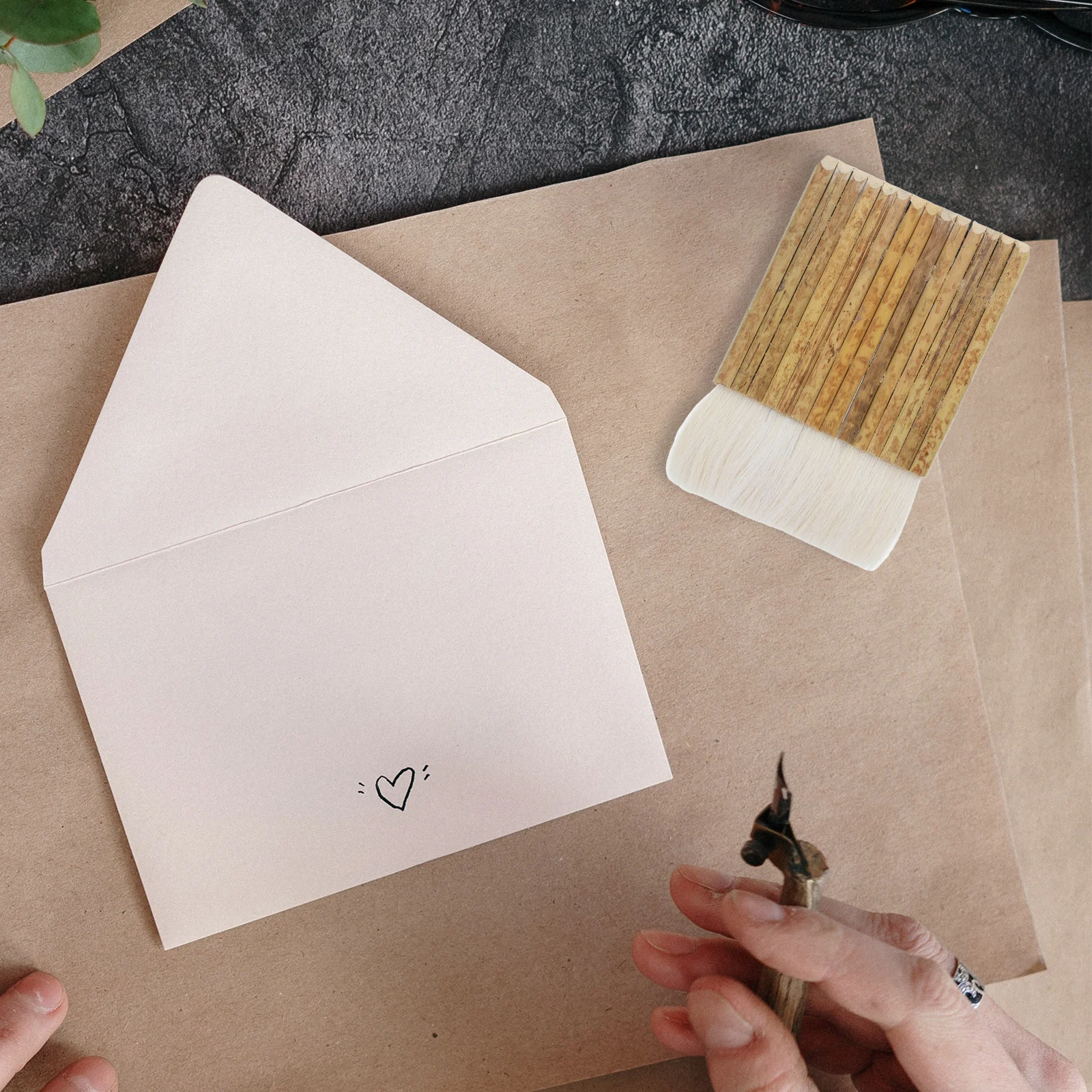 

2Pcs Reusable Soft Bristle Bamboo Handle Brush for Watercolor Oil Painting Wall Art Smooth Stroke Blending Tool Ideal for School