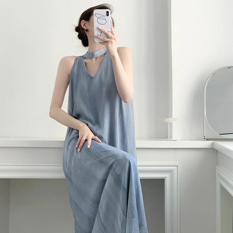 Damen Staubblau Neckholder-Maxikleid, Legeres V-Ausschnitt-Kleid mit Choker-Detail, Casual Urlaubs- und Strandkleid