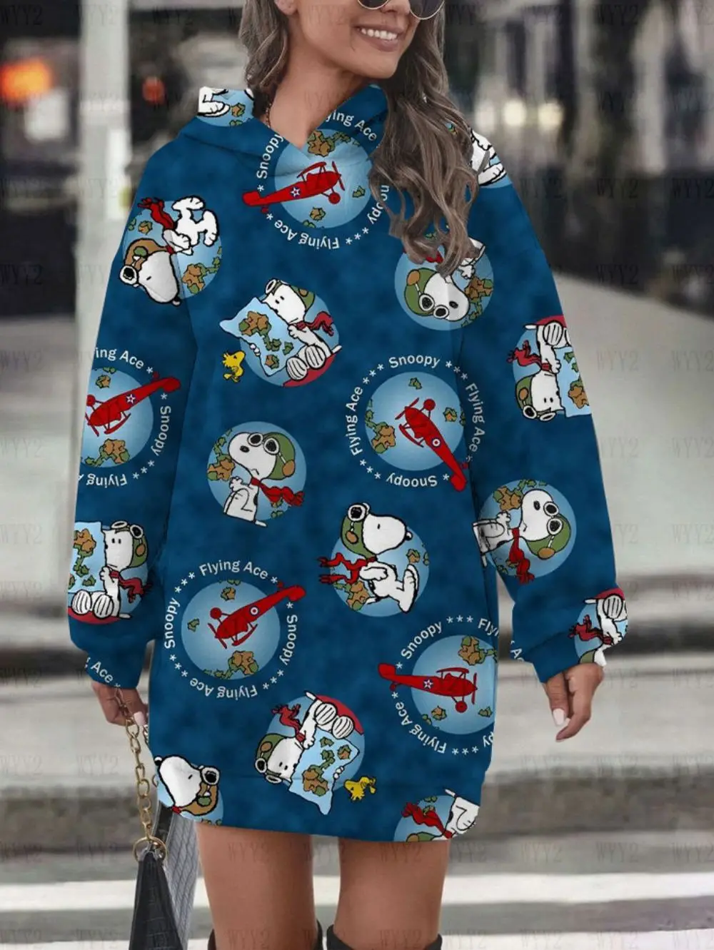 Dames Bovenkleding Veelzijdige hoodiejurk Warme herfst- en winterhoodie Dames College Eenvoudig Disney Snoopy Schattig cartoonpatroon