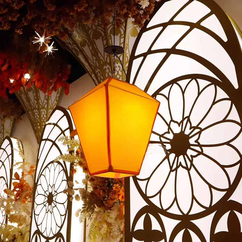

Chinese-style luminous chandelier wedding props lifting Kongming lamp ceiling decoration