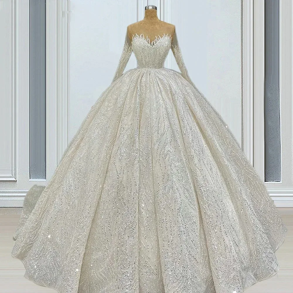 

2026 New Luxury Women's Ball Gown Lace Wedding Dresses Buttons Up Floor Length Beaded Bridal Gowns with Court Train Custom