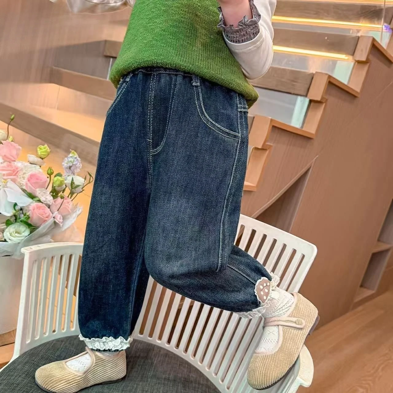 Girls Ruffle Hem Jeans 2026 Autumn Kids Denim Pants Toddler Casual Long Trousers Children Versatile Bottoms