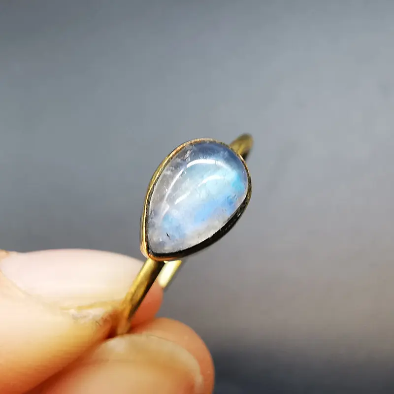 Lovely Vintage Rings For Girls Golden Brass Inlaid Natural Moonstone Slim Rings R254
