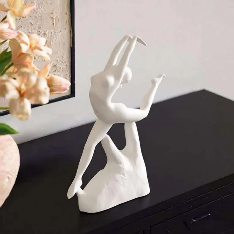 Simple advanced yoga ornament Pilates portrait sculpture model room living room study office combination ornament