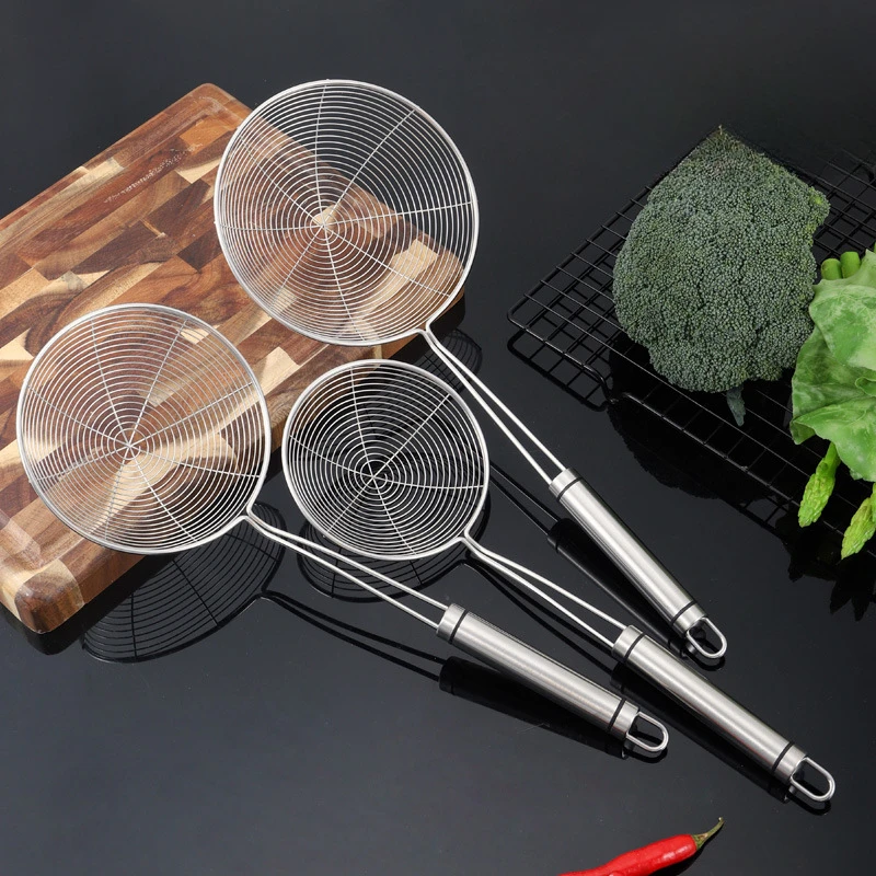 

Kitchen Large Leaky Spoon with Hook Food Grade Hot Pot Oil Grid Stainless Steel Frying Filter