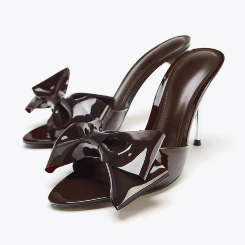 

Luxury Bow Decoration Designer Slippers Women Fashion Pointed Toe Patent Leather Slide Sandals Sexy Open Toe Party Dress Shoes