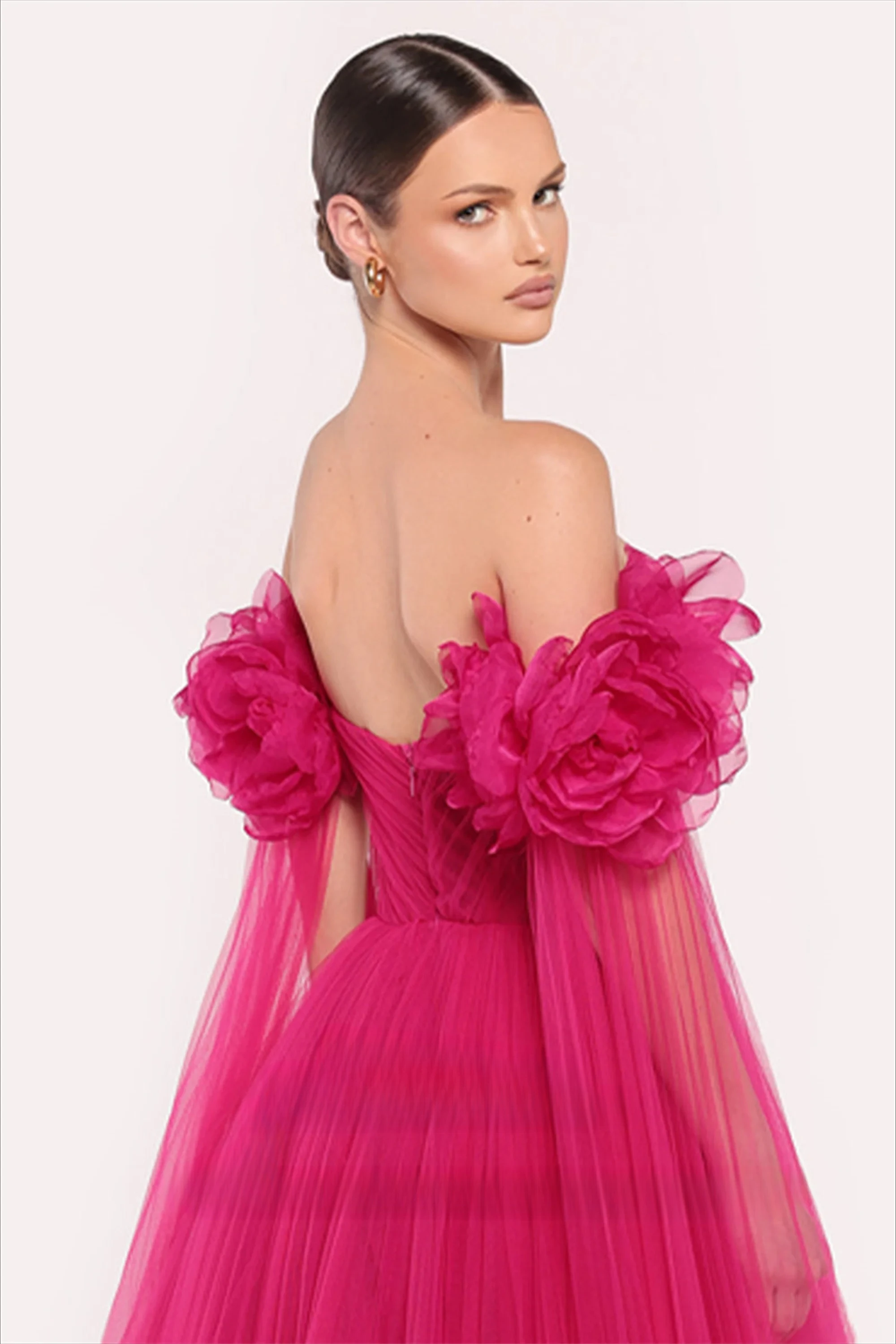 ชุดเดรสผู้หญิงหรูหราสำหรับงานปาร์ตี้ ชุดราตรีผู้หญิงสั่งตัดได้ ชุดราตรีหรูหราสำหรับผู้หญิง ชุดราตรีงานพรอมสุดหรู ปี 2025