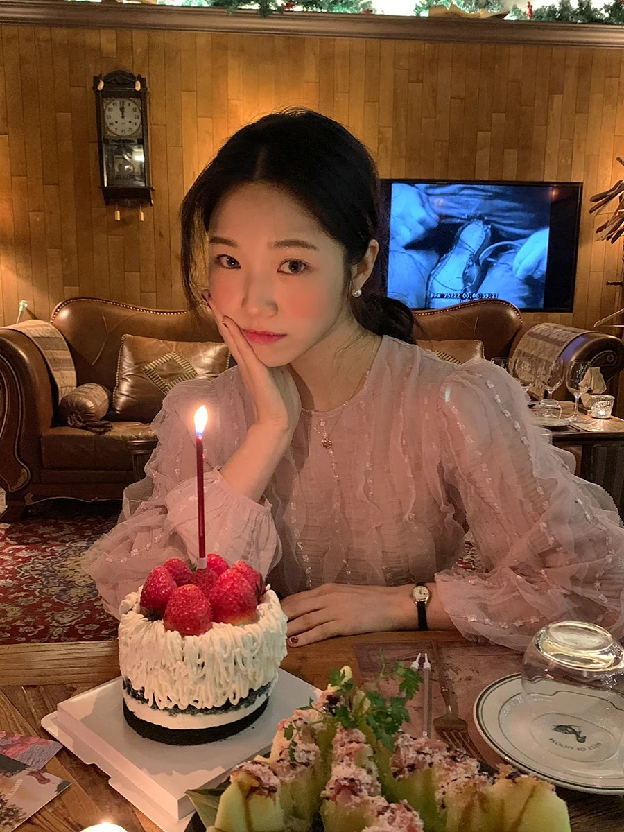 

Chic Korean Design Long Sve Lace irt Versatile Autumn 2024 New Arrival Ele Faionable Women's Straight Cut Blouse