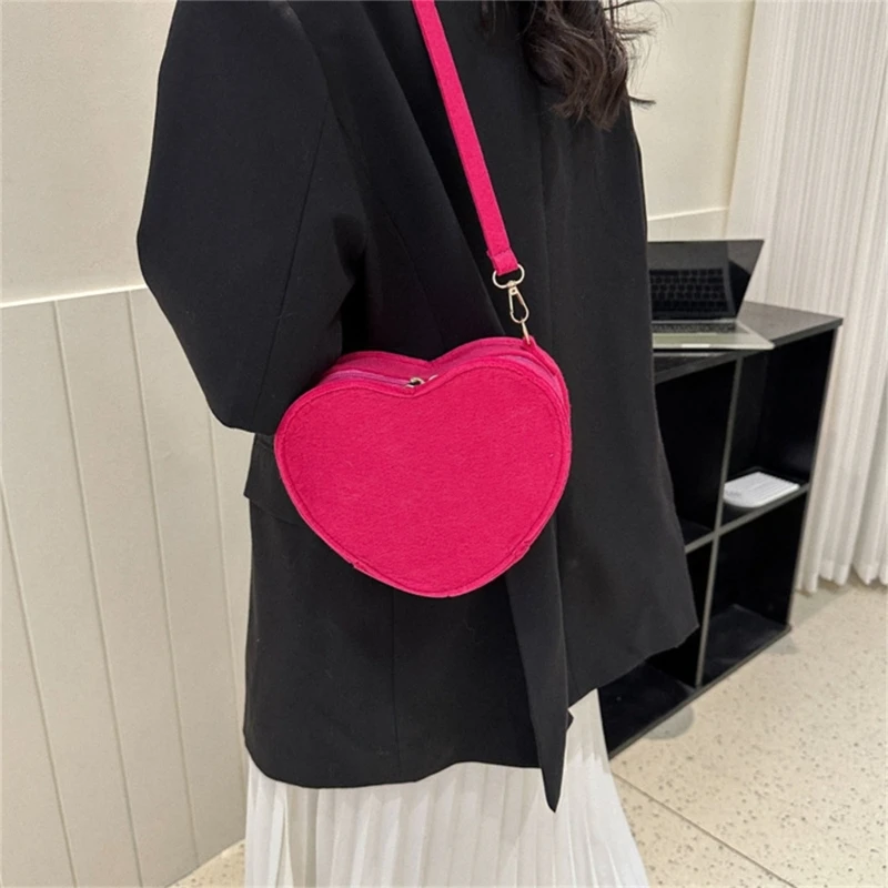 Y2K Purse Heart Bag Women Handbag Trendy & Practical Shoulder Bag Fashionable Bag Lightweight for Autumn & Winter