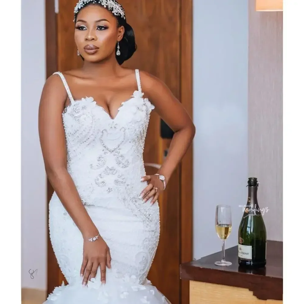 

Customized African Plus Size Mermaid Wedding Gowns Spaghetti Sweetheart Major Beading Backless Lace Tiered Skirts Bride Dresses