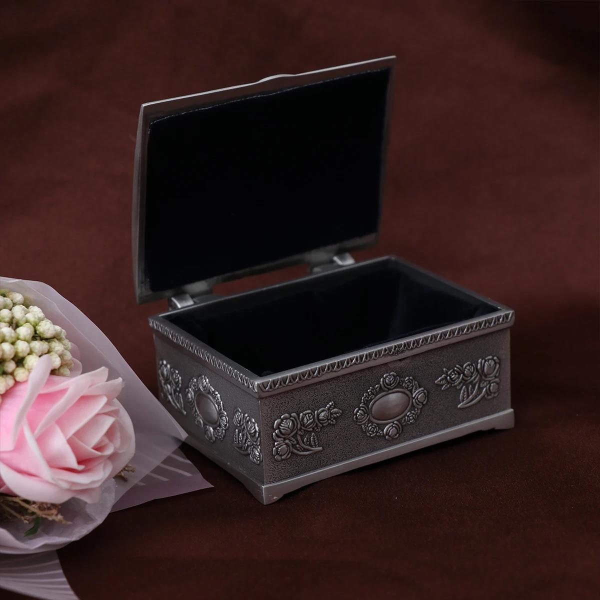 

Retro Tin Jewelry Box For Women Vintage Style Storage Case With Foam Earrings Rings Brooches Gift Packaging Container