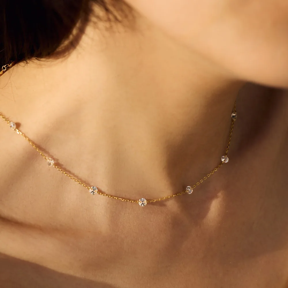 

New S925 silver necklace for female niche, light luxury, fairy style, super sparkling zircon silver necklace, collarbone chain