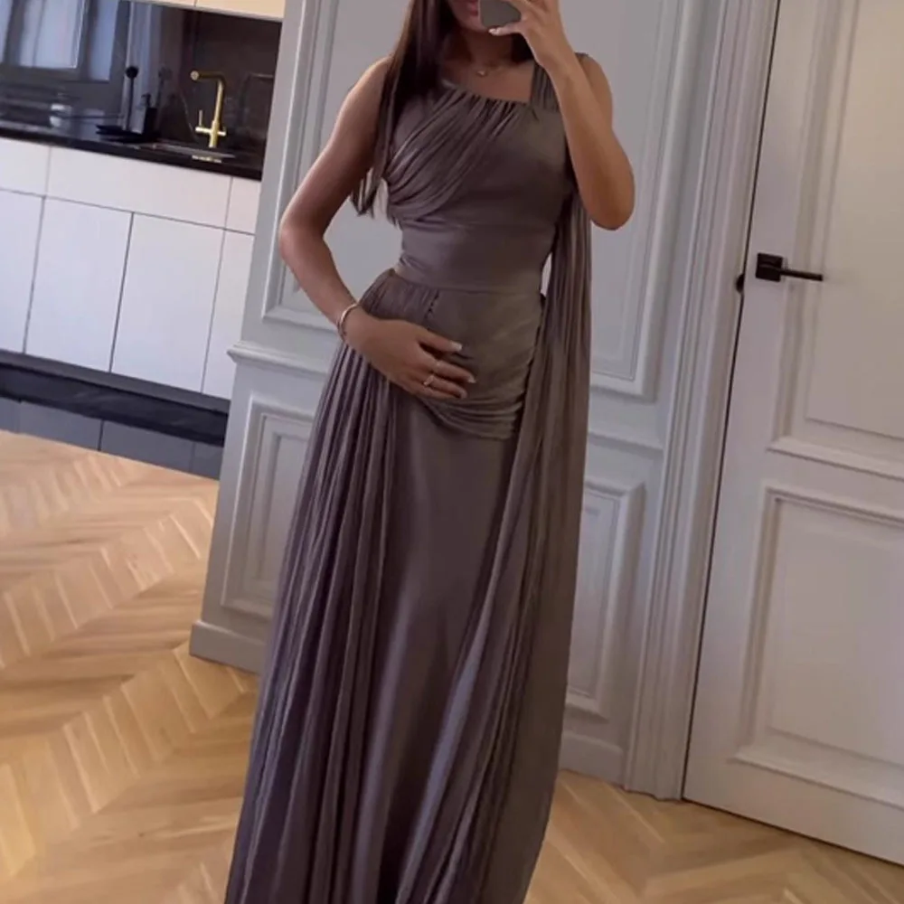 فستان سهرة أنيق بدون أكمام مع ذيل للحفلات فستان طويل صورة ظلية متدفقة أنثوية لحفلات الزفاف مناسبة للضيوف ملابس رسمية لوكس