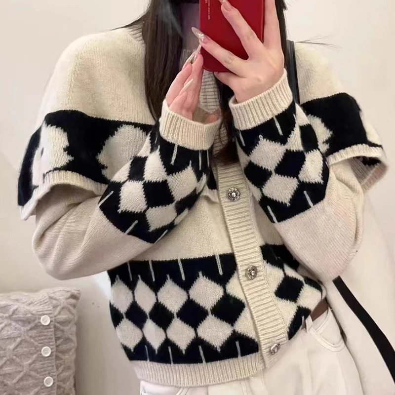 Vintage Cape Knitted Cardigan Women Argyle Jacquard Knit Casual Sweater Fall Winter Retro Loose Single Breasted Female Coat Tops view 3