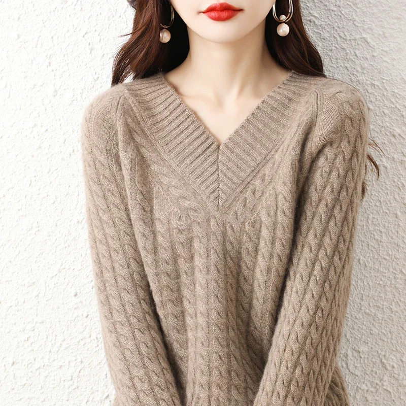 

V-neck Women's Autumn And Winter Knitted Sweater Wool Sweater. 2025New Loose And Lazy Style Basic Sweater