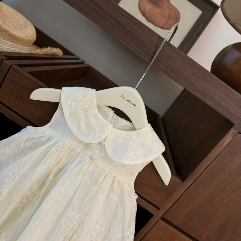 Baby girl delicate hook flower doll collar flower bud birthday vest dress gift