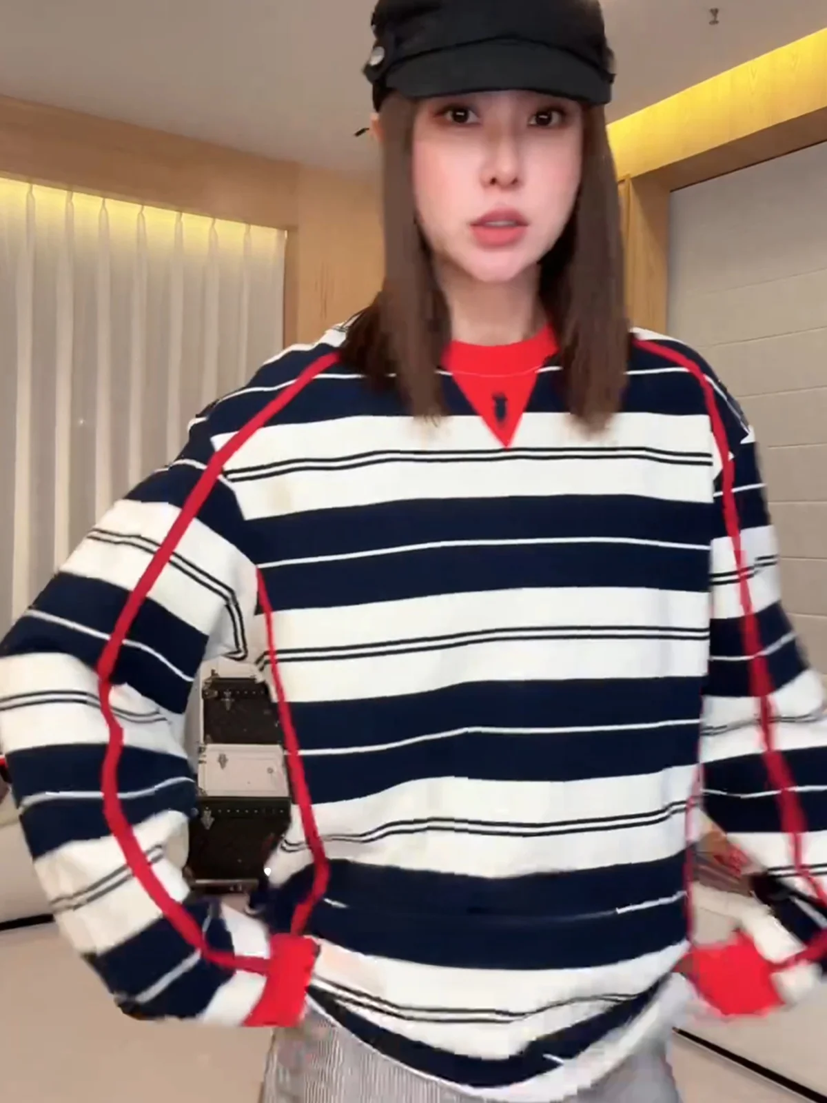 

Женская толстовка Lin Rou Rou Color Blo с длинными рукавами, в полоску, приталенная, повседневная, осенне-весенняя, свободного кроя, с круглым вырезом