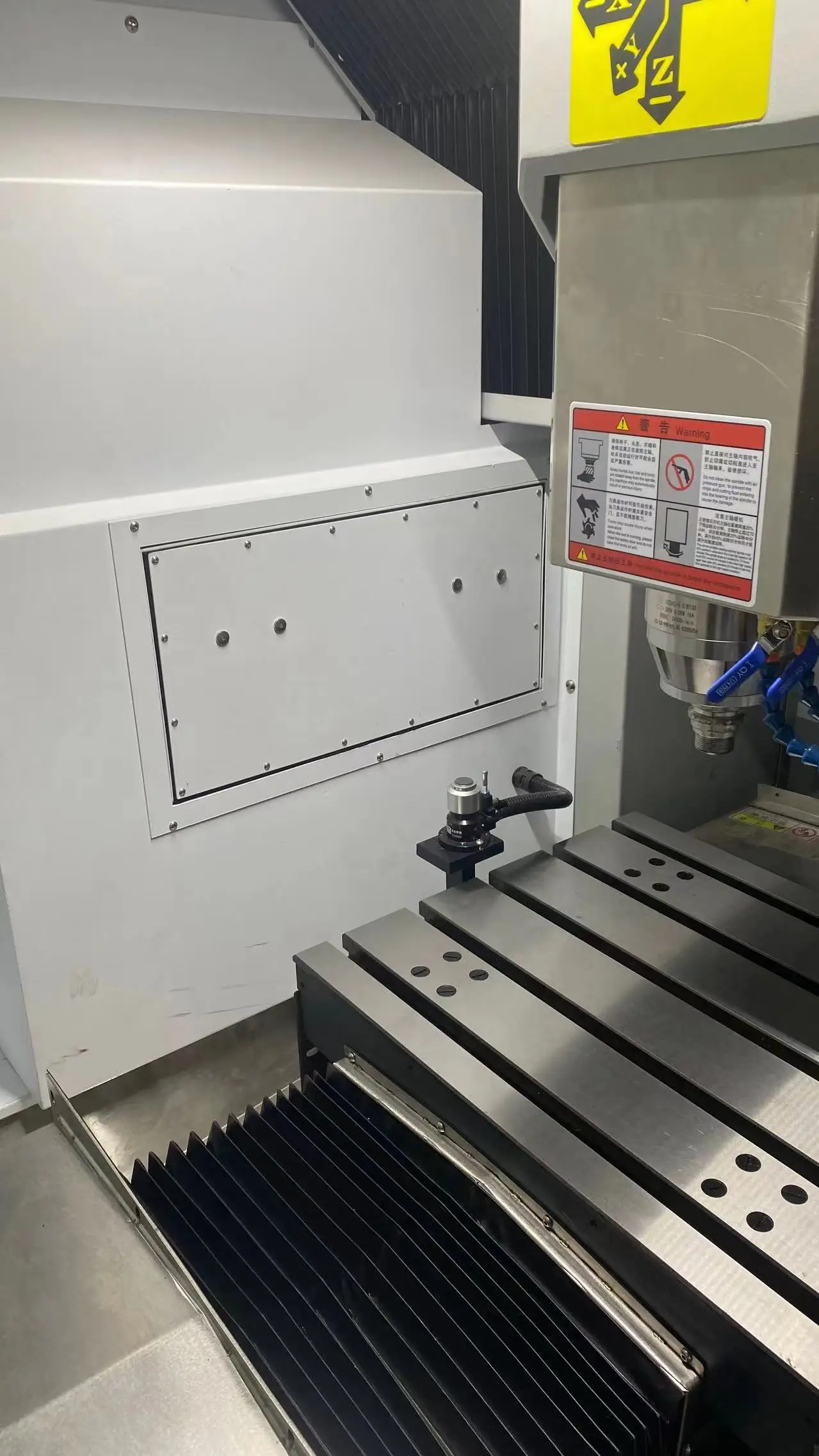 삼축 수직 머시닝센터 PJ-856 수치 제어 선반 밀링머신 다이 가공 VMC 머신