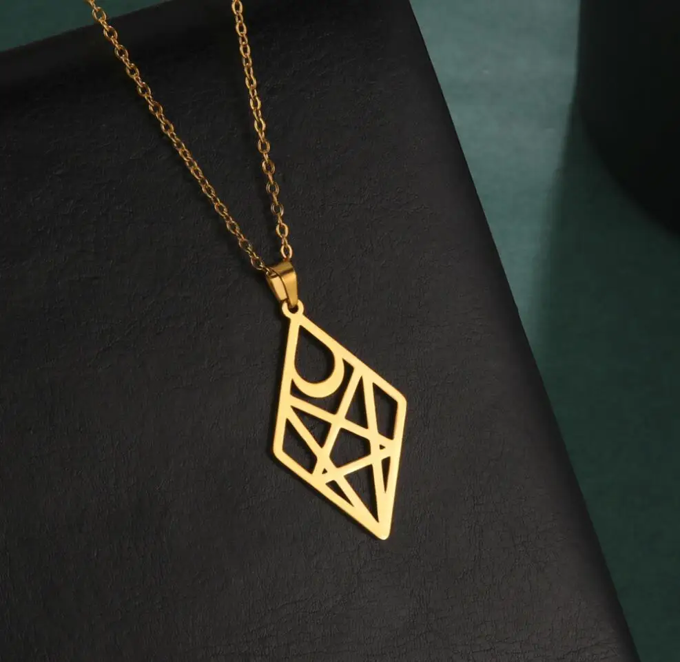 1PC Stainless Steel Necklace Rhombus Moon Chain Pendant Simplicity Necklaces For Women Jewelry Accessories Party Charm F1347
