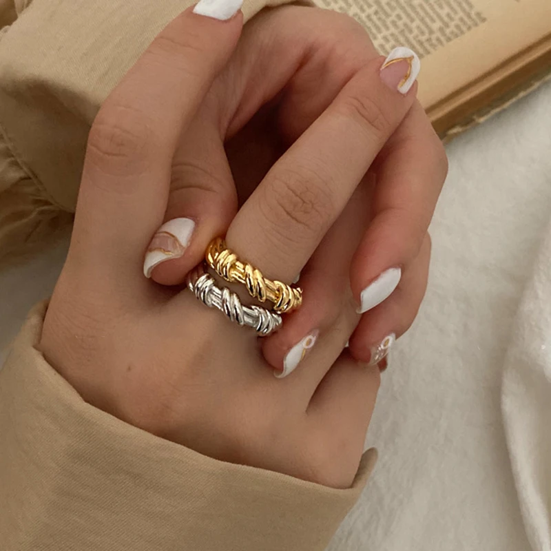 Vintage Metall Gold Farbe unregelmäßige Kurve Kreuz Twist Öffnung veränderbare Ring für Frauen Schmuck Finger Anillos Zubehör Geschenk